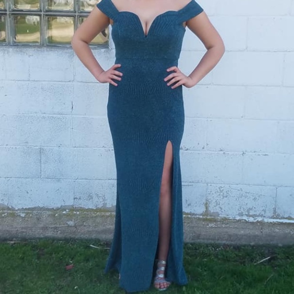 City triangles Prom dress